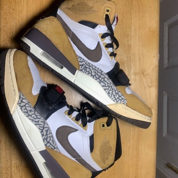 Preowned : Jordan Legacy 312 "Rookie of the Year" - Size 10.5 - Picture 9 of 9